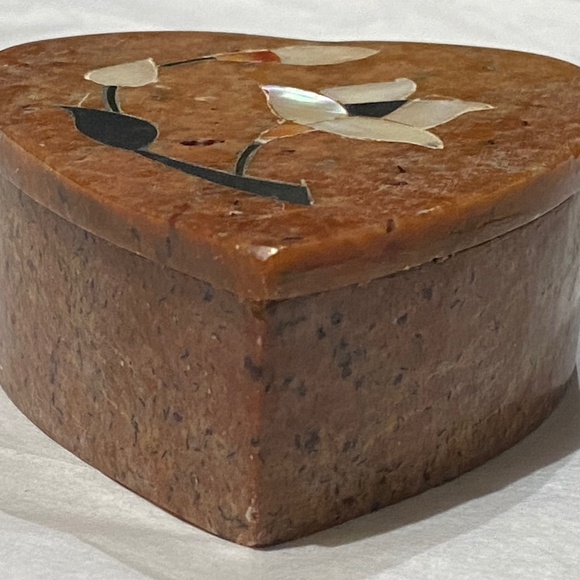 Heart Shaped Stone Trinket Box Inlaid Mother of Pearl
Jewelry Holder - Picture 8 of 13